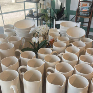 Céramique à peindre - Café céramique ardèche - A proximité de Valence